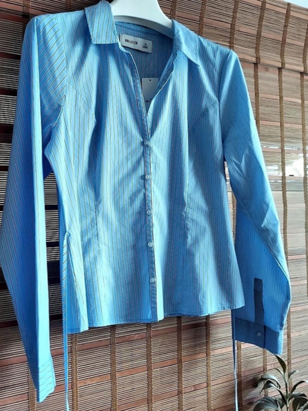 Hollister Striped Button Down Shirt in Blue & White XL NWT